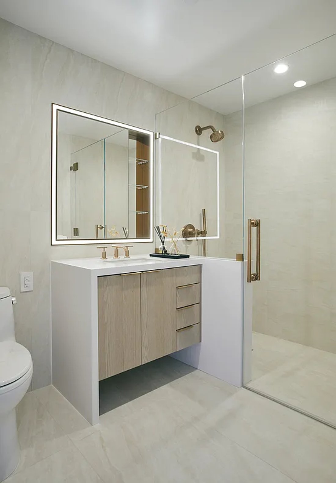 Photo for  Skyline Tower  - 3 Court Square Condominium in Long Island City, Queens