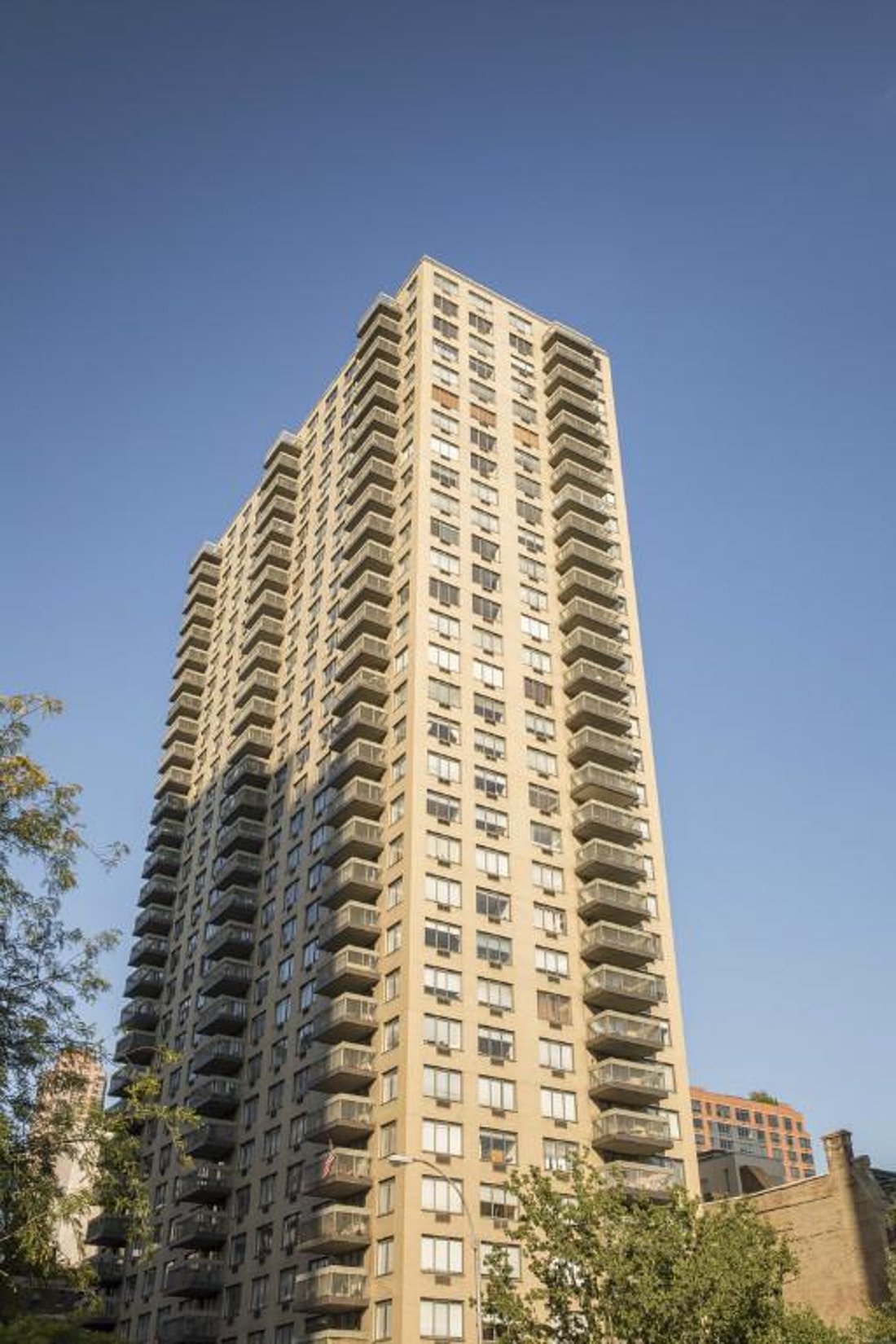 Photo for  Lawrence Tower  - 471 3 AVENUE Rental Building in Kips Bay, Manhattan