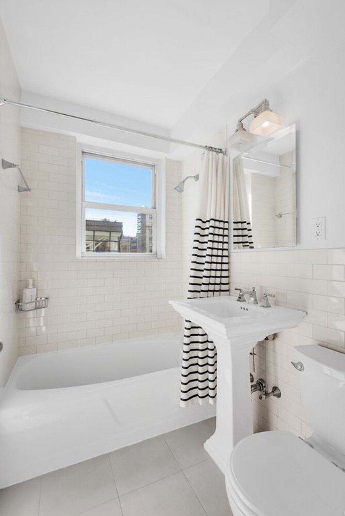 Photo for  The Wedgwood House  - 69 5 AVENUE Condominium in Union Square, Manhattan