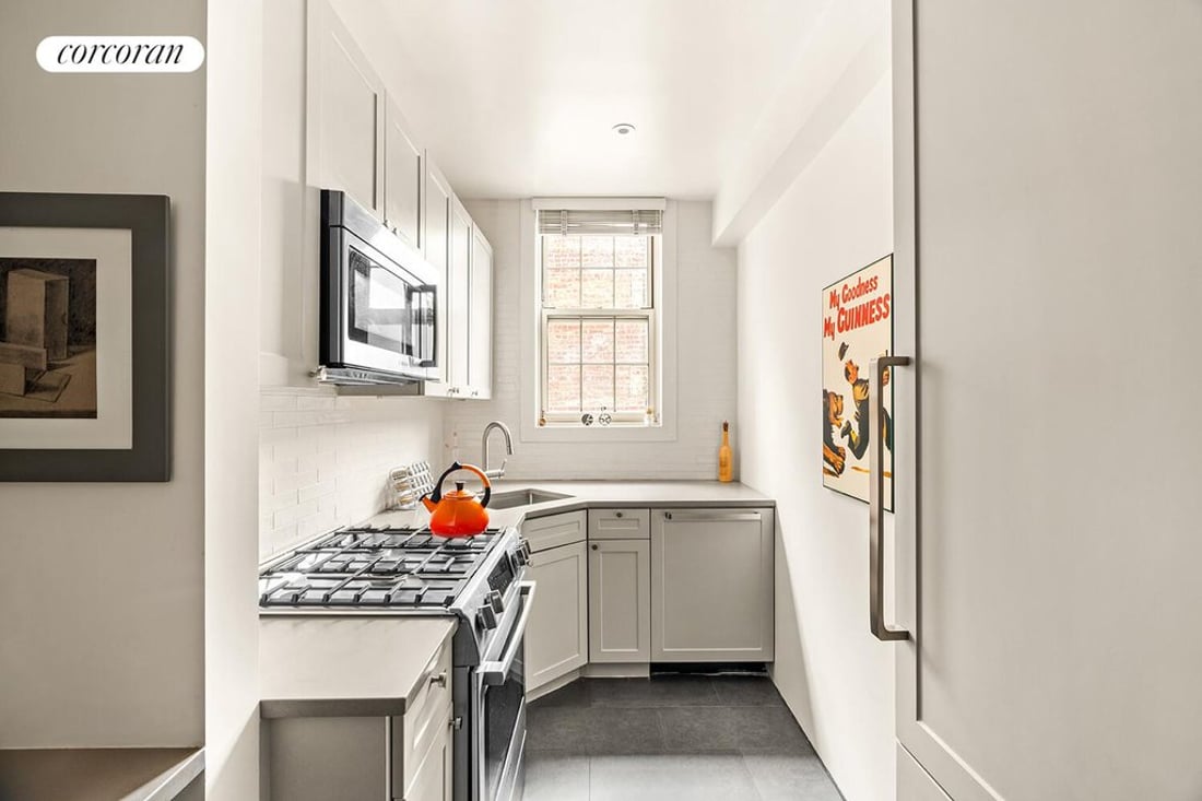 Photo for  The Mansion House  - 145 HICKS STREET Cooperative in Brooklyn Heights, Brooklyn