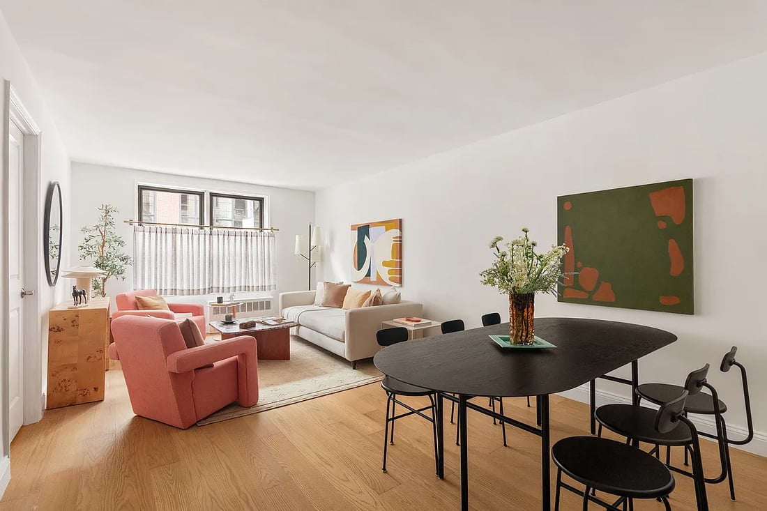 Photo for  165 Christopher Street  - 650 WASHINGTON STREET Cooperative in West Village, Manhattan