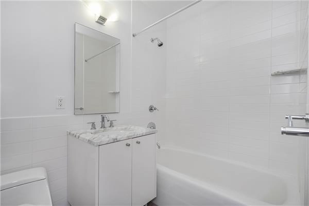 Photo for The View at East Coast - 46-30 Center Boulevard Condominium in Long Island City, Queens