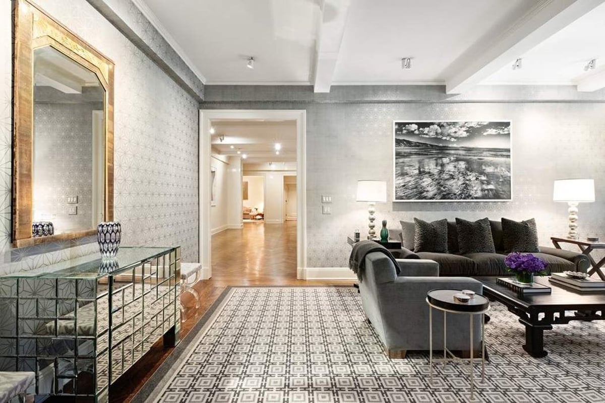 Photo for 983 PARK AVENUE - 983 Park Avenue Cooperative in Upper East Side, Manhattan