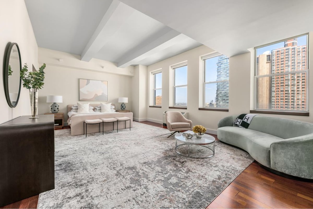 Photo for Tower 270 - 270 Broadway Condominium in Tribeca, Manhattan