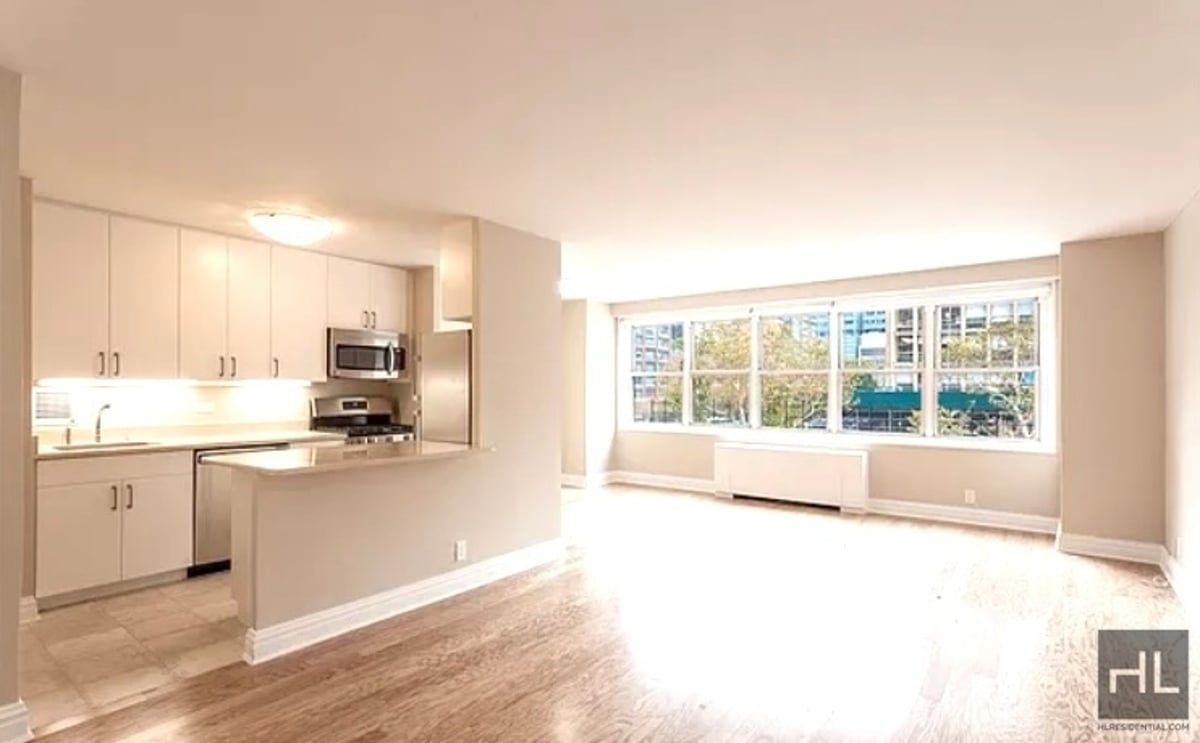 Photo for Riverview East - 251 East 32nd Street Cooperative in Murray Hill, Manhattan