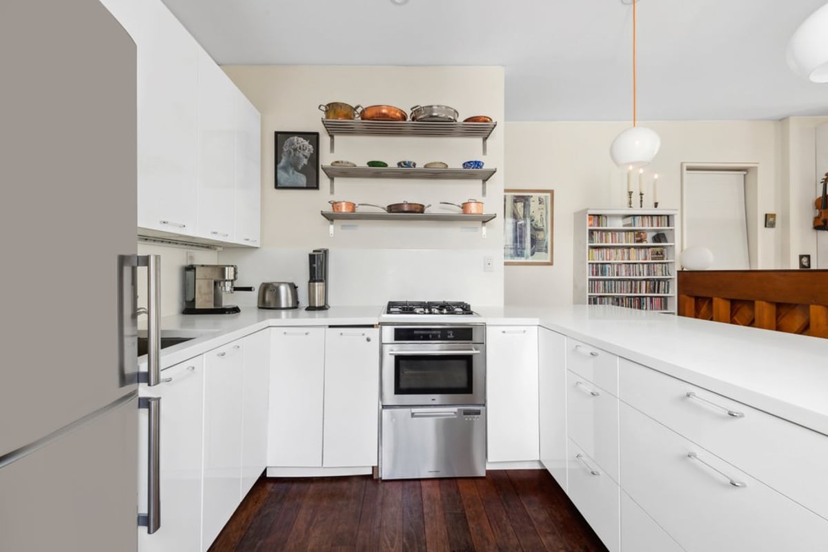 Photo for 79 PERRY STREET - 79 Perry Street Cooperative in West Village, Manhattan