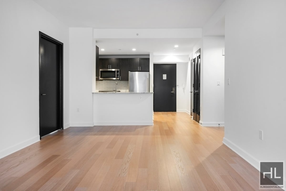 Photo for 21 West End Avenue - 21 West End Avenue Condominium in Upper West Side, Manhattan