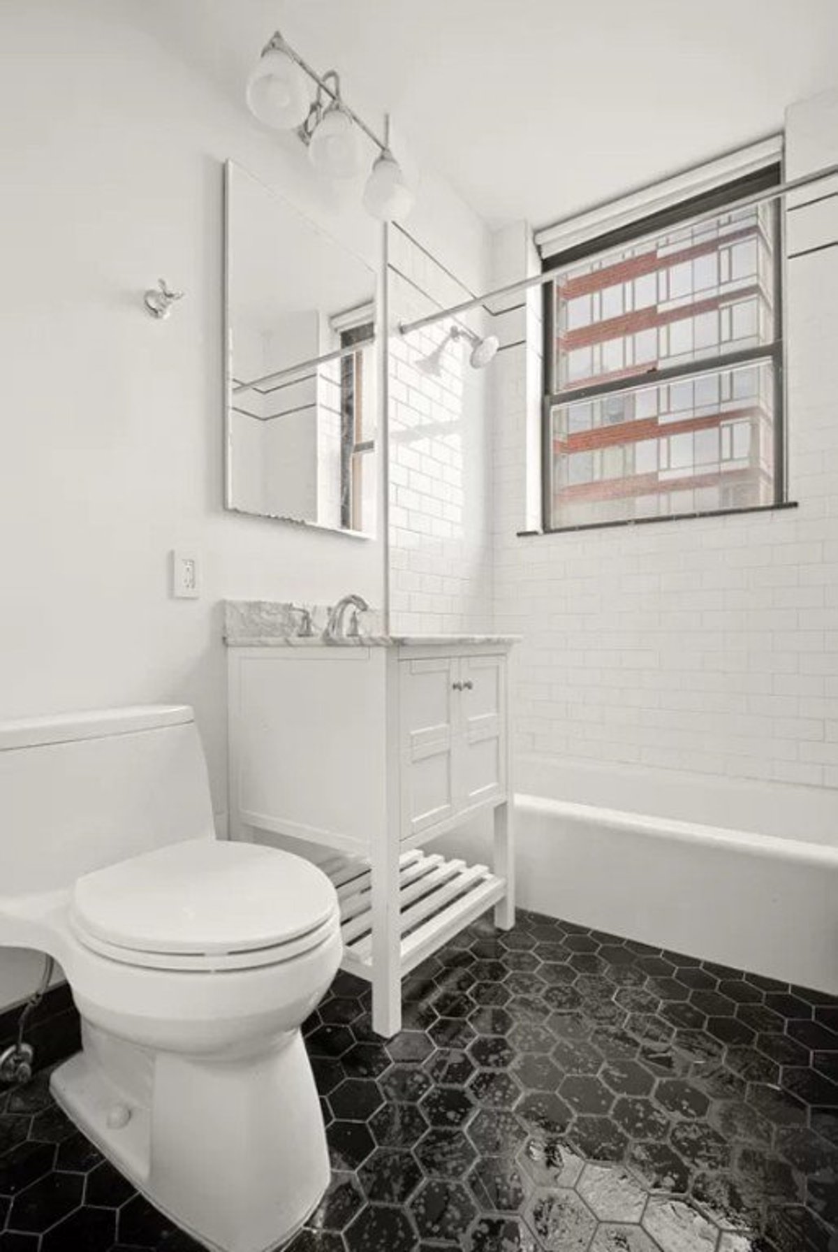 Photo for Liberty View - 99 Battery Place  (Cps1 Cd88-319) Condominium in Battery Park City, Manhattan