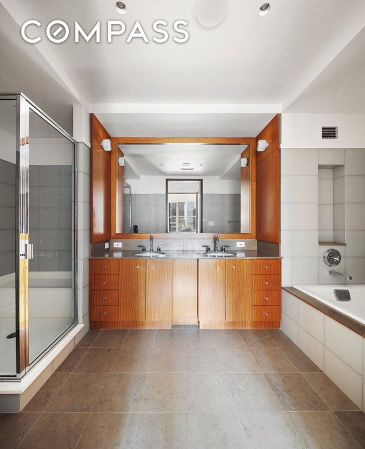 Photo for DUANE PARK LOFTS - 166 Duane Street Condominium in Tribeca, Manhattan