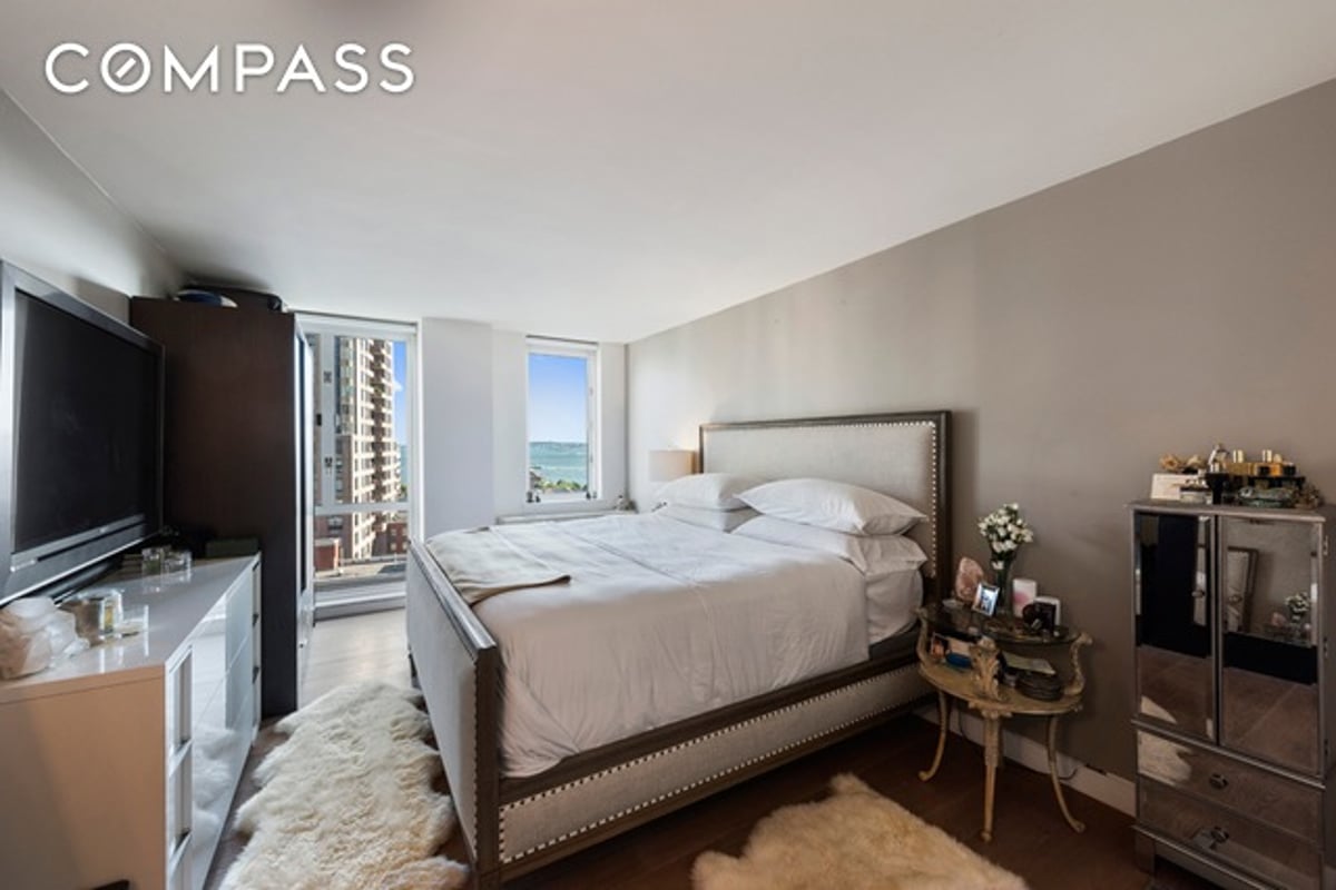 Photo for 225 Rector Place - 225 Rector Place Condominium in Battery Park City, Manhattan