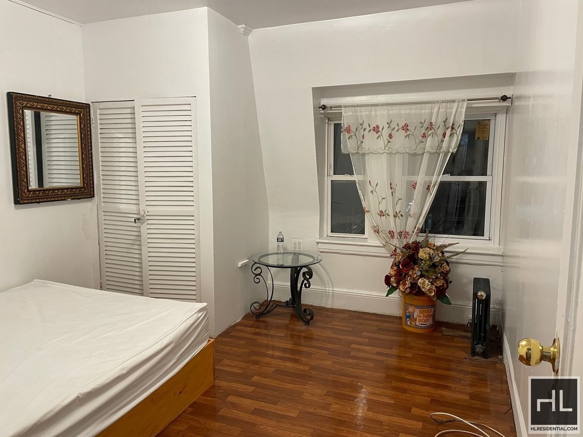 XXL ROOM FOR RENT NEWKIRK AVENUE PRIME DITMAS PARK Rental NYC Real