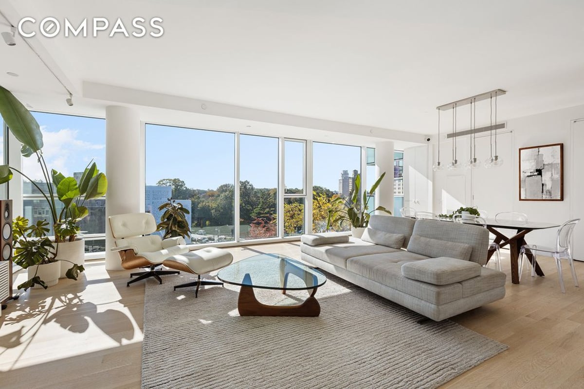 Photo for 1 GRAND ARMY PLAZA - 1 Grand Army Plaza Condominium in Prospect Heights, Brooklyn