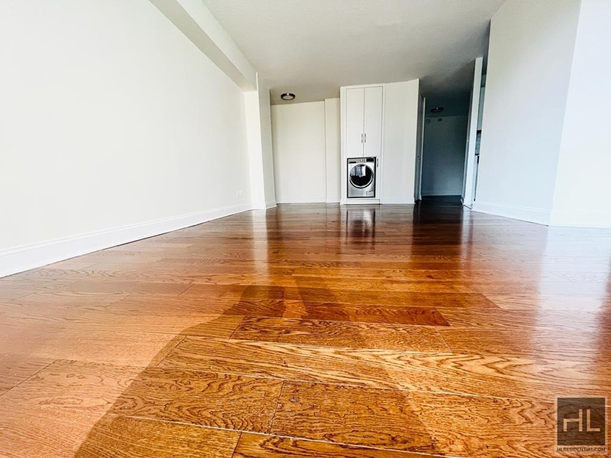 Photo for 3333 BROADWAY - 3333 Broadway Rental Building in West Harlem, Manhattan