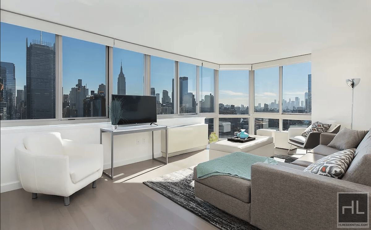 Photo for Hudson Landing - 561 10th Avenue Rental Building in x27;s Kitchen, Manhattan