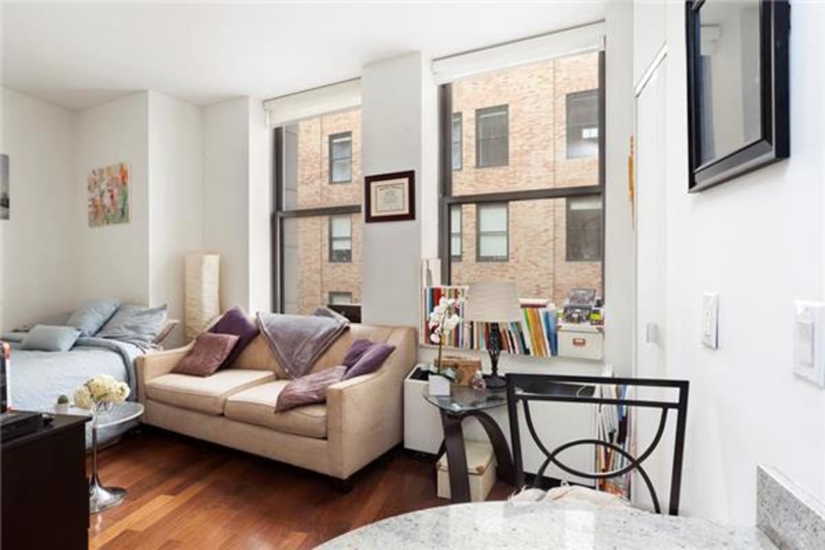 Photo for Cocoa Exchange - 1 Wall Street Court Condominium in Financial District, Manhattan