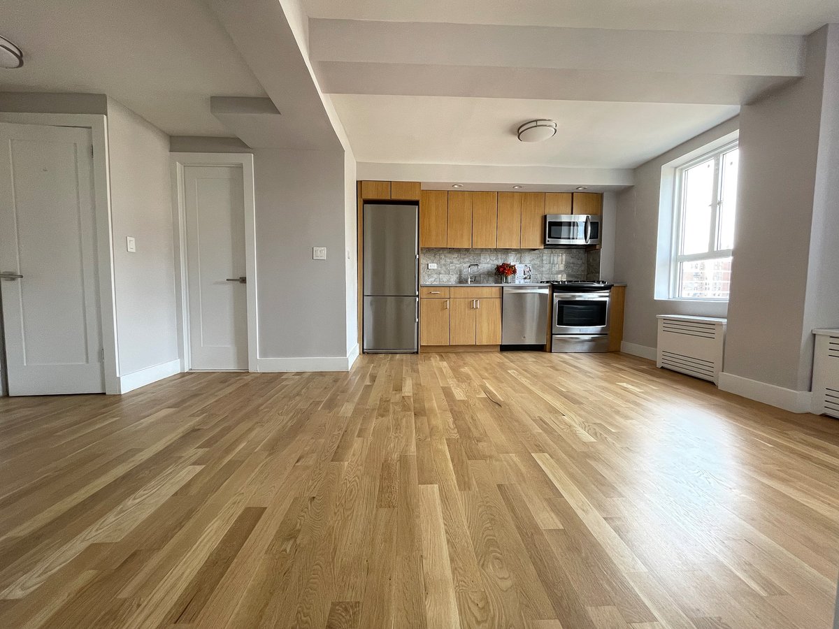 Photo for 411 WEST END AVENUE - 411 West End Avenue Cooperative in Upper West Side, Manhattan