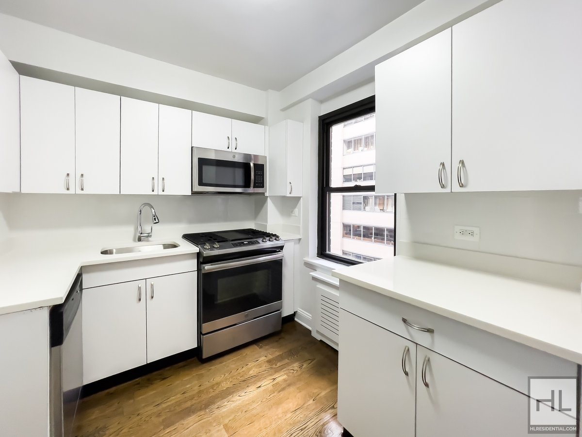 Photo for 157 EAST 57th Street - 157 East 57th Street Rental Building in Sutton Place, Manhattan