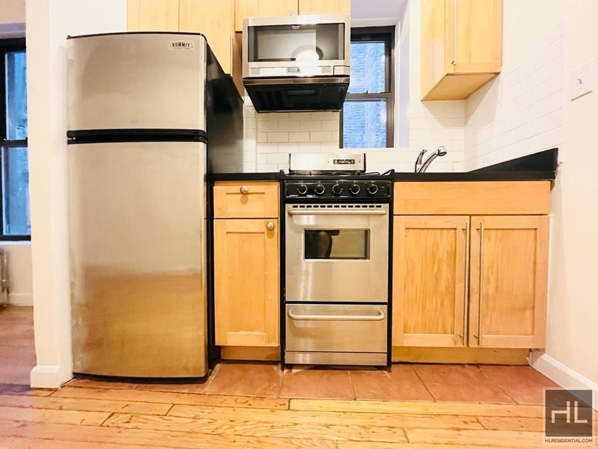 Your LightFilled, PetFriendly 1 Bedroom Apartment! Prime Yorkville