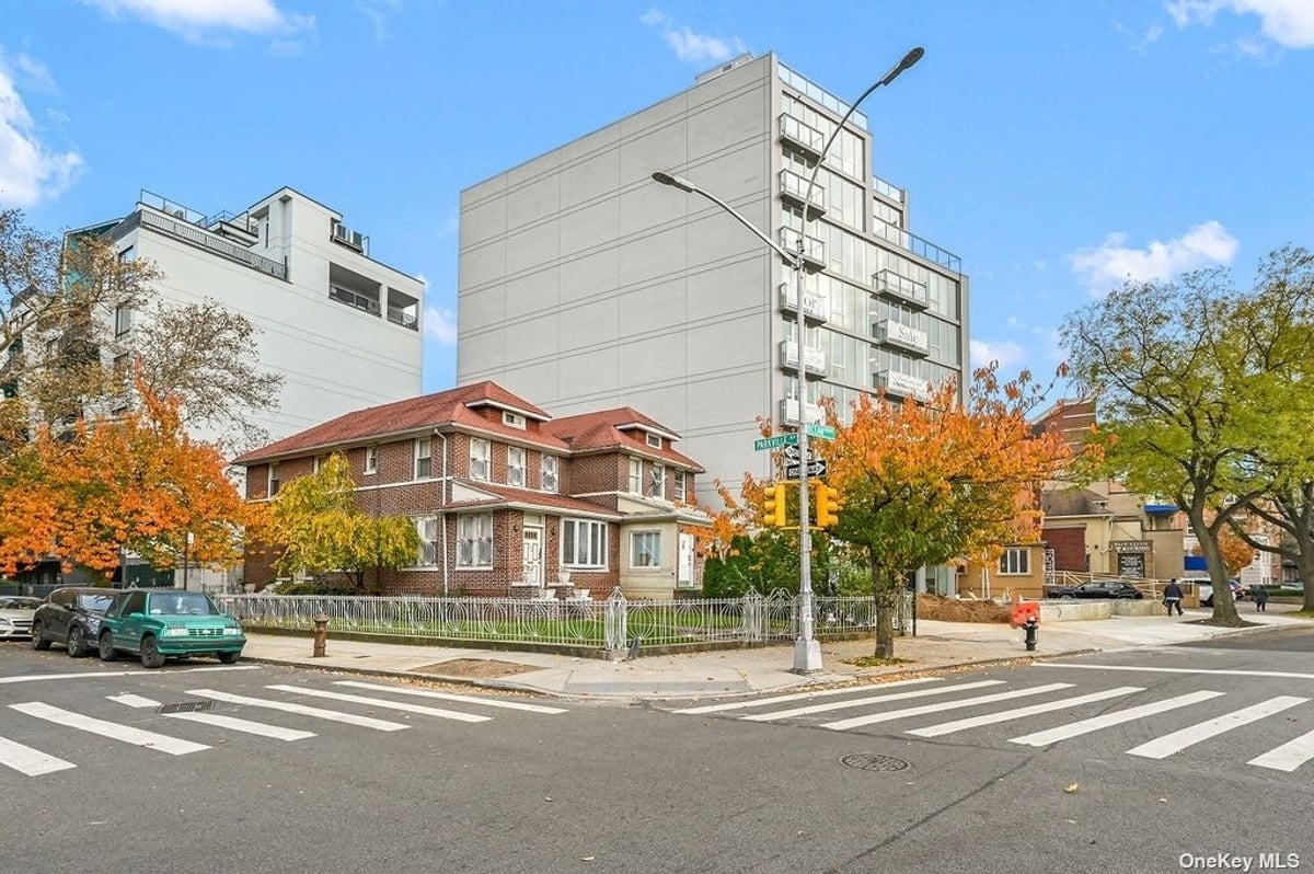 725 Ocean Parkway Sale NYC Real Estate Brokerage