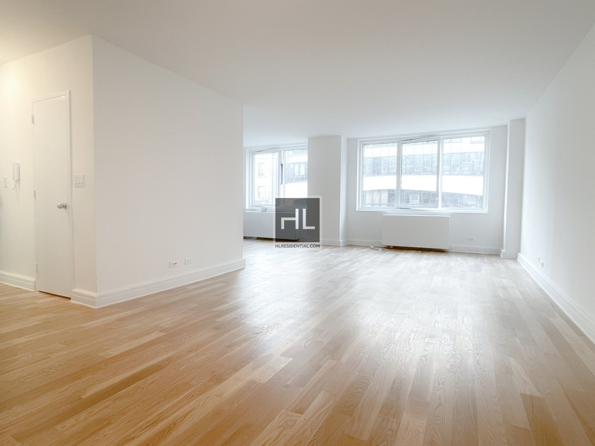 Photo for The Wexford - 400 West End Avenue Cooperative in Upper West Side, Manhattan