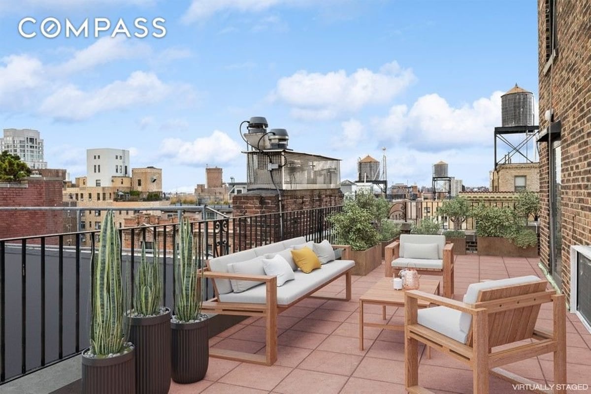 Photo for 336 WEST END AVENUE - 336 West End Avenue Cooperative in Upper West Side, Manhattan