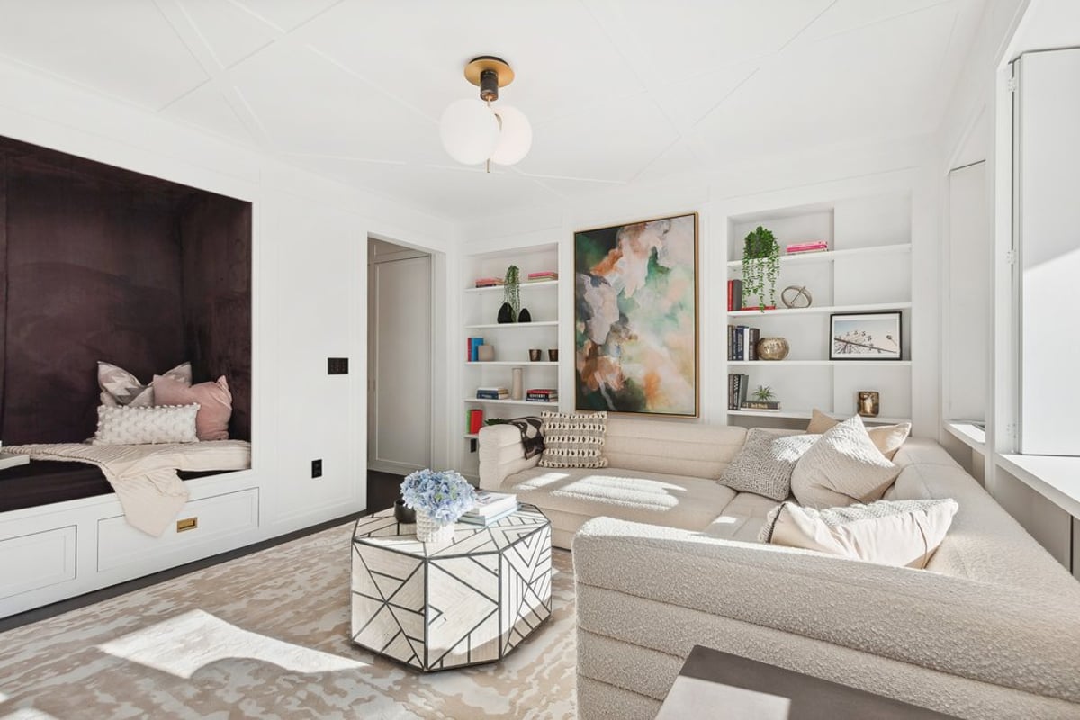 Photo for 39 Gramercy Park - 39 Gramercy Park North Cooperative in Gramercy Park, Manhattan