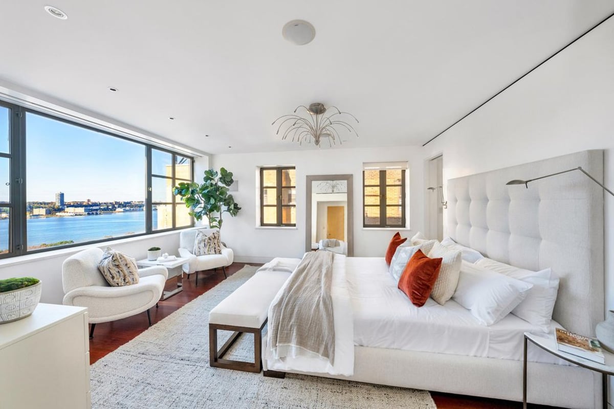 Photo for 325 West End Avenue - 325 West End Avenue Cooperative in Upper West Side, Manhattan