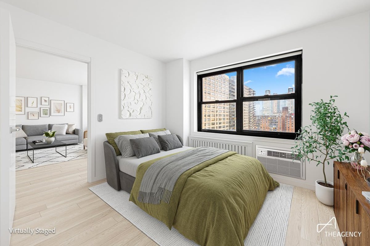 Photo for Lincoln Towers - 205 West End Avenue Condominium in Upper West Side, Manhattan