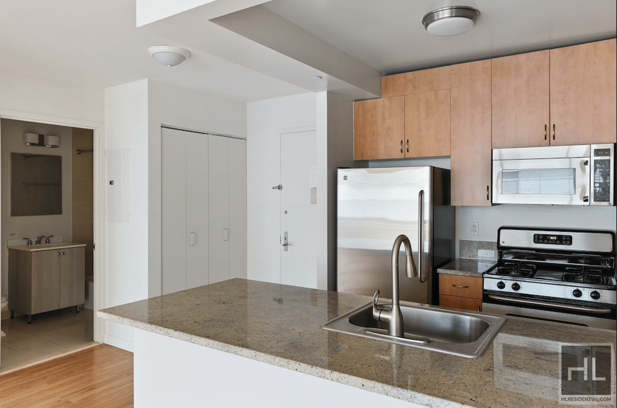 Photo for The Nicole - 400 West 55th Street Rental Building in Hell's Kitchen, Manhattan