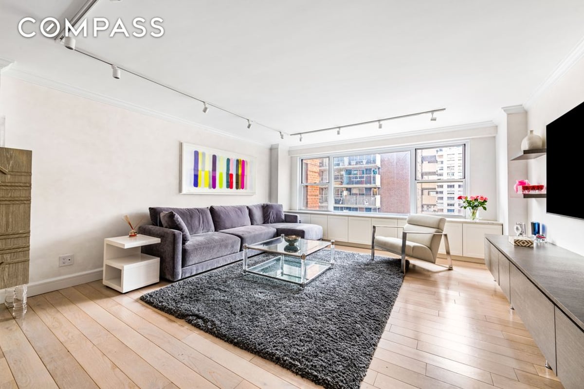 Photo for 400 East 85th Street - 400 East 85th Street Cooperative in Upper East Side, Manhattan