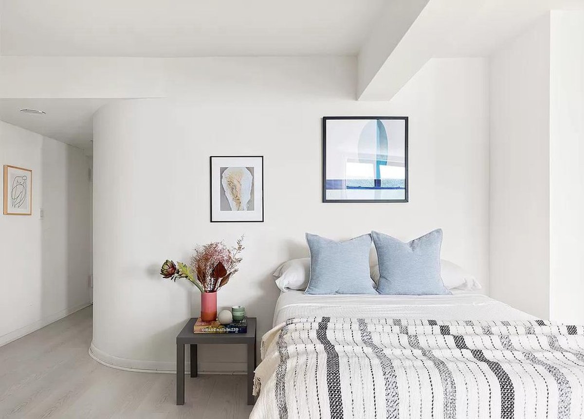 Photo for Charing Cross House - 305 East 72nd Street Condominium in Upper East Side, Manhattan
