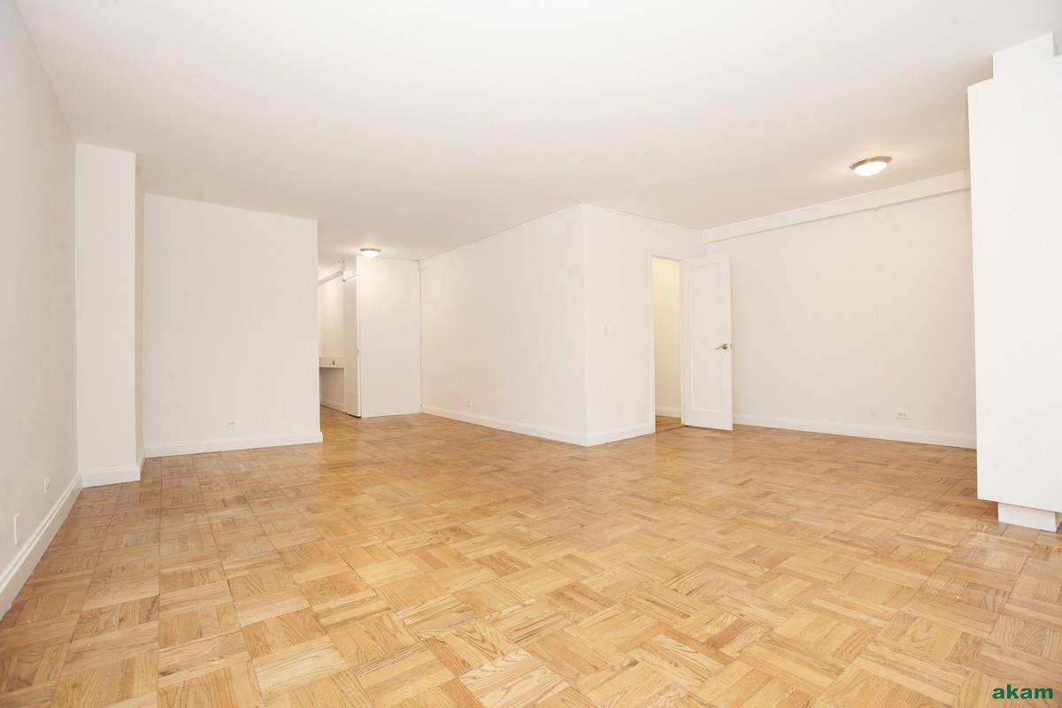 Photo for 155 East 38th Street - 155 East 38th Street Condominium in Murray Hill, Manhattan