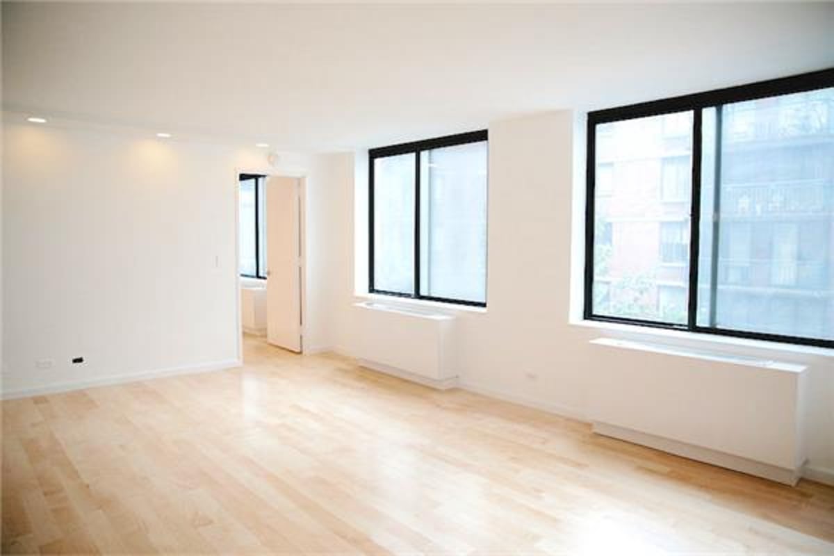 Photo for The Tribeca - 165 Chambers Street Condominium in Tribeca, Manhattan