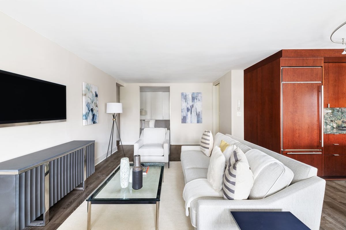 Photo for Gracie Towne House - 401 East 89th Street Condominium in Upper East Side, Manhattan