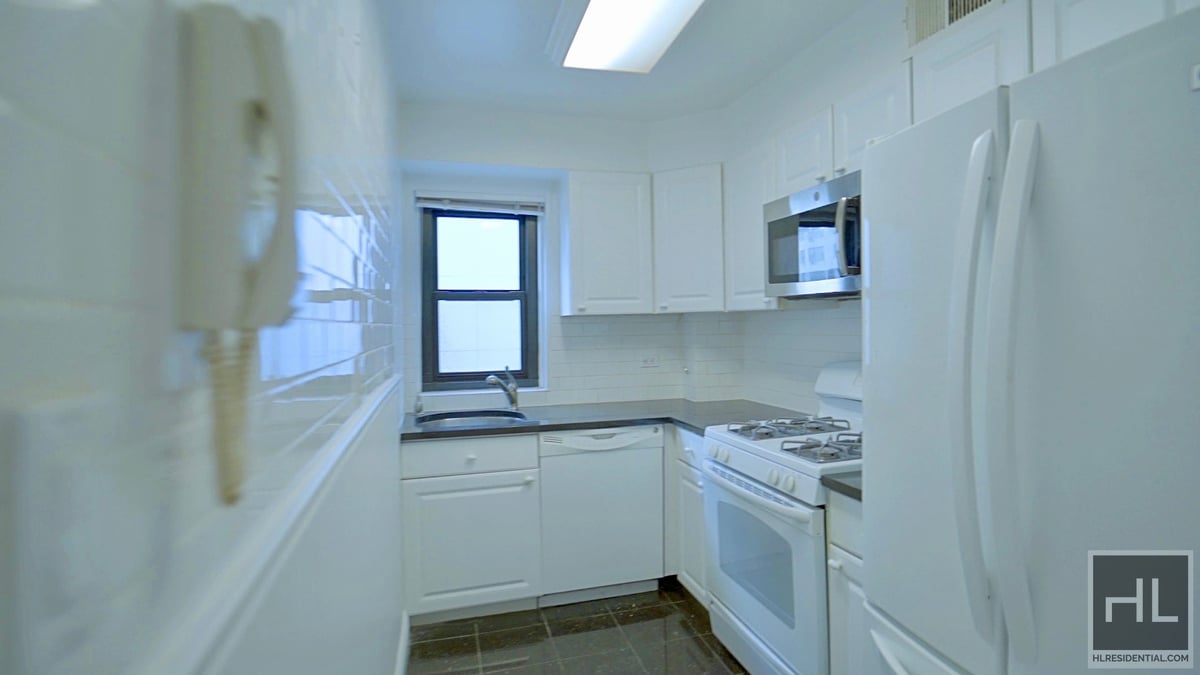 Photo for The Carlton East - 220 East 57th Street Cooperative in Midtown East, Manhattan