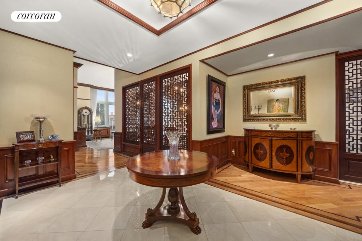 Photo for Park Avenue Court - 120 East 87th Street Condominium in Upper East Side, Manhattan