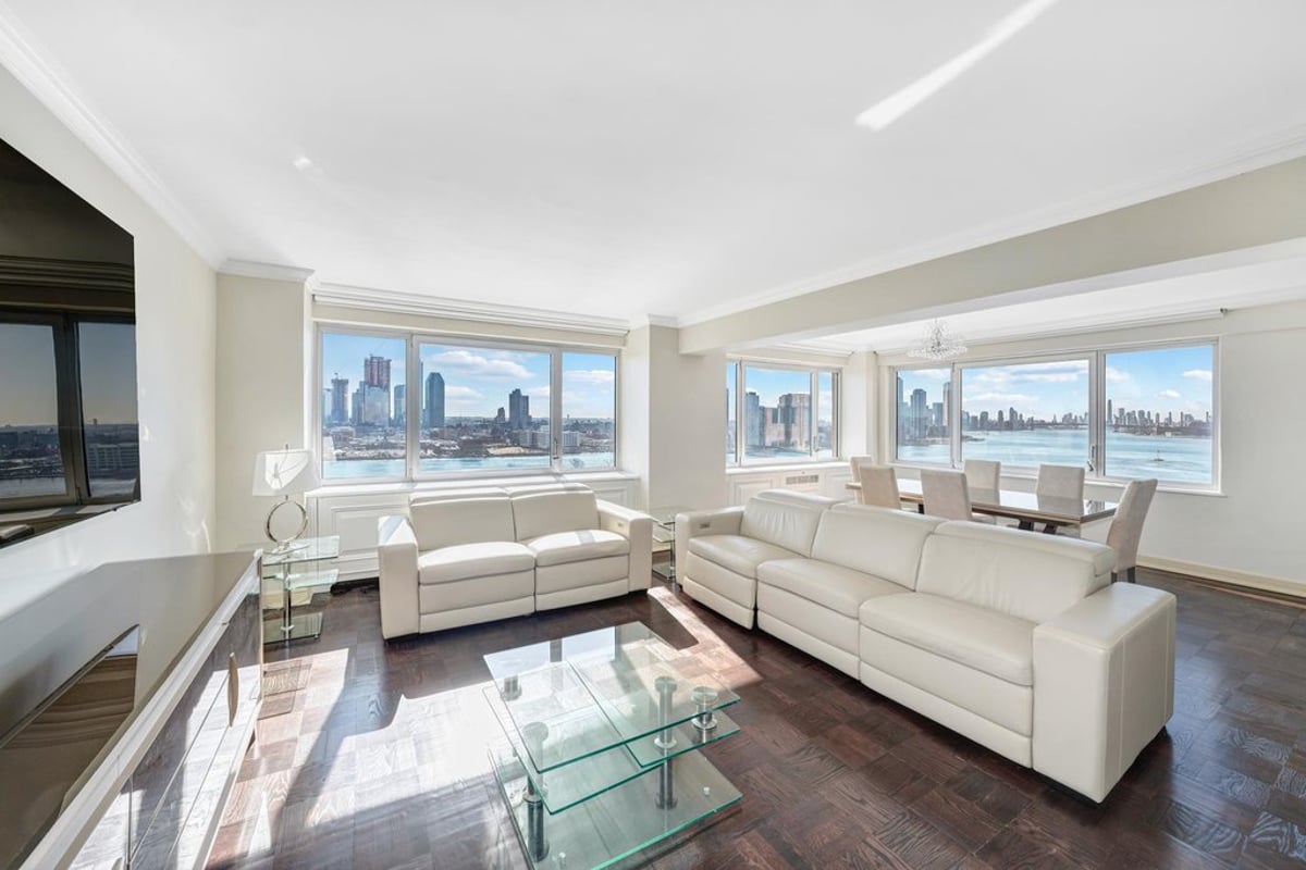 Photo for Cannon Point North - 25 Sutton Place South Cooperative in Midtown East, Manhattan