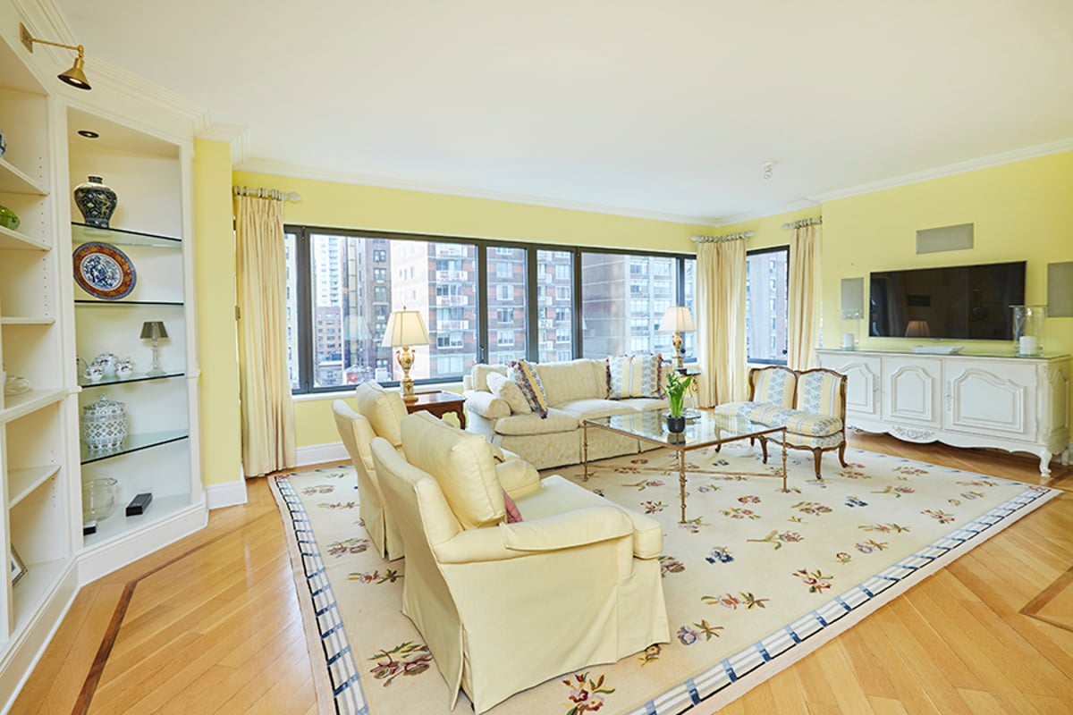 Photo for The Sovereign - 425 East 58th Street Cooperative in Sutton Place, Manhattan