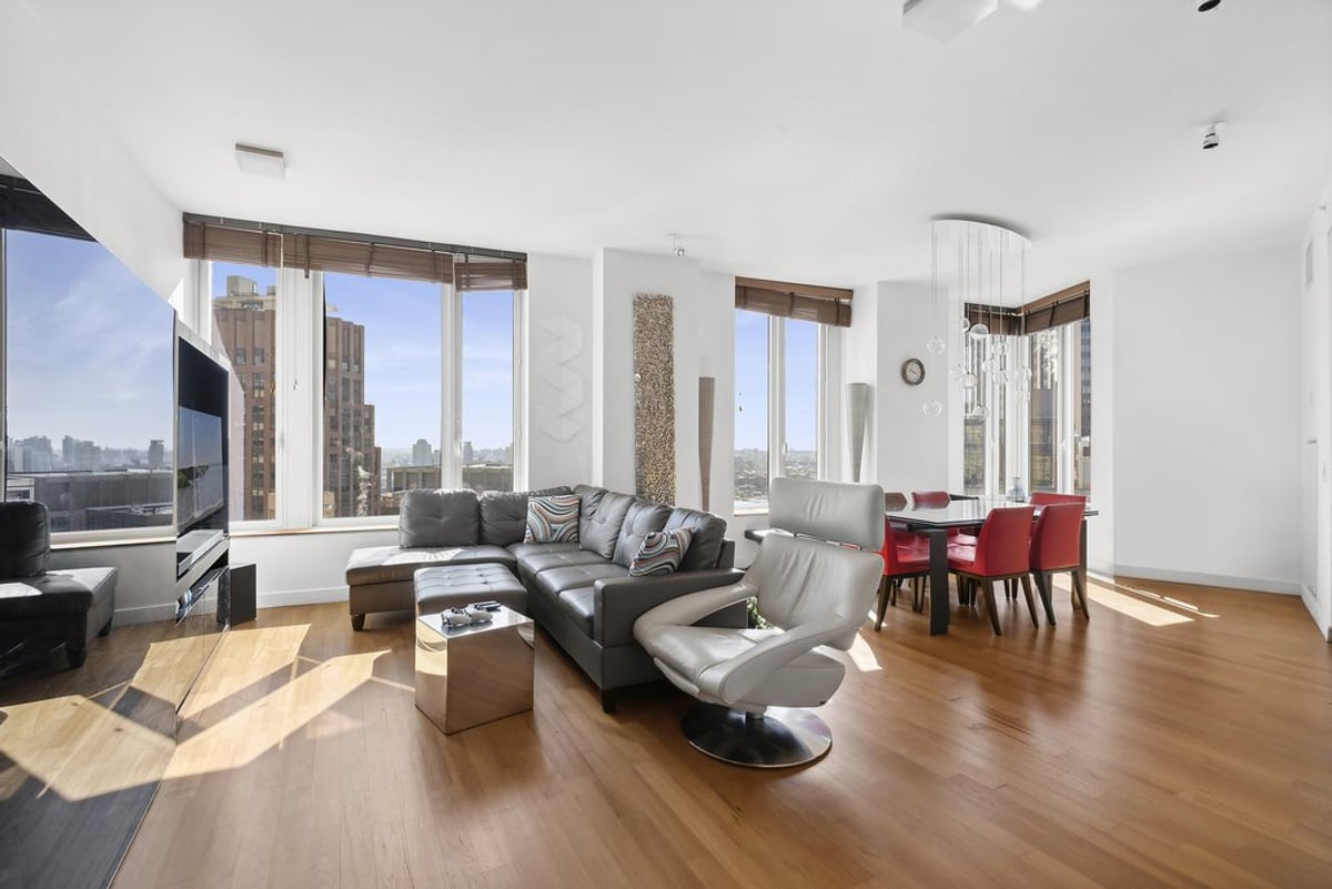 Photo for William Beaver House - 15 William Street Condominium in Financial District, Manhattan