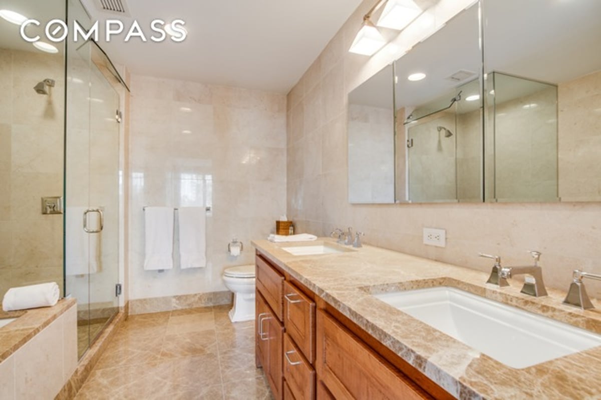 Photo for 45 Park Avenue - 45 Park Avenue Condominium in Murray Hill, Manhattan