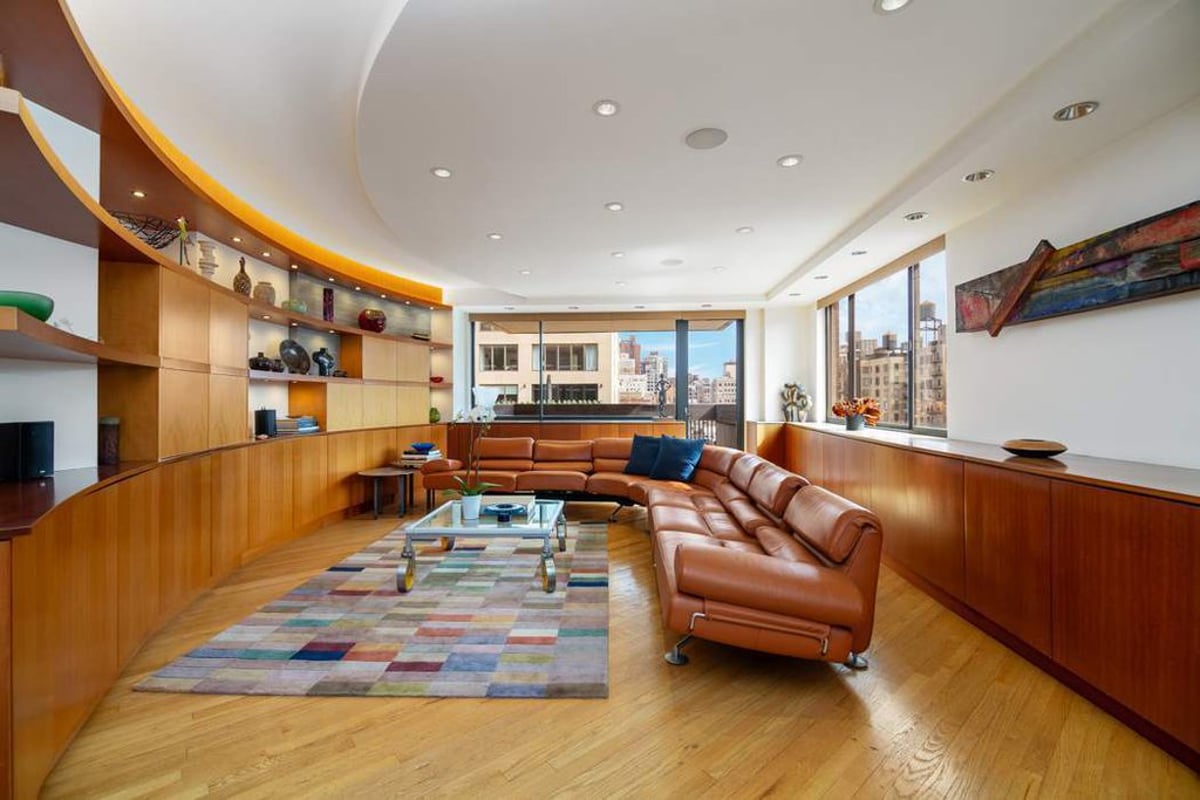 Photo for 40 East 80th Street - 40 East 80th Street Cooperative in Upper East Side, Manhattan