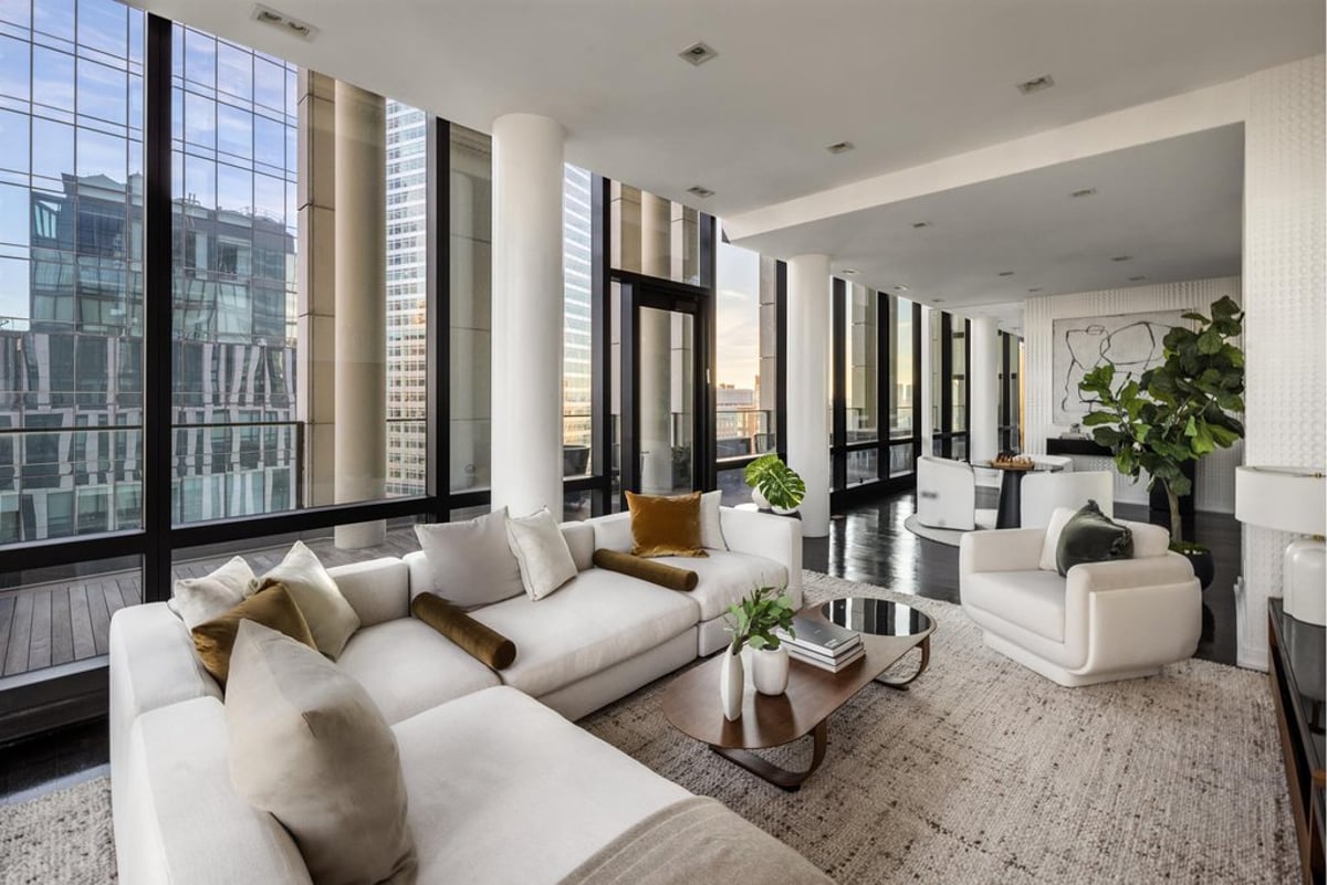 Photo for 101 Warren - 99 Warren Street And 101 Warren Street Condominium in Tribeca, Manhattan