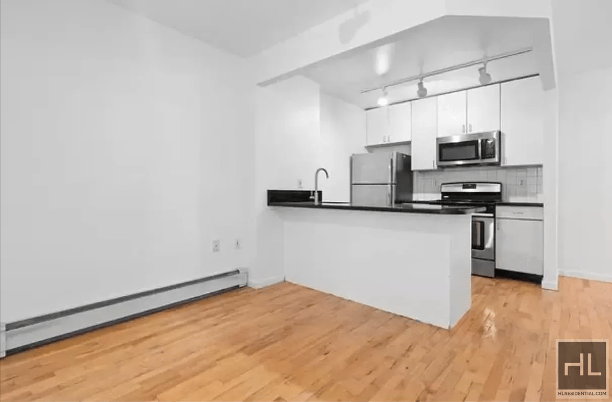 Photo for Tompkins Square Plaza - 190 East 7th Street Rental Building in East Village, Manhattan