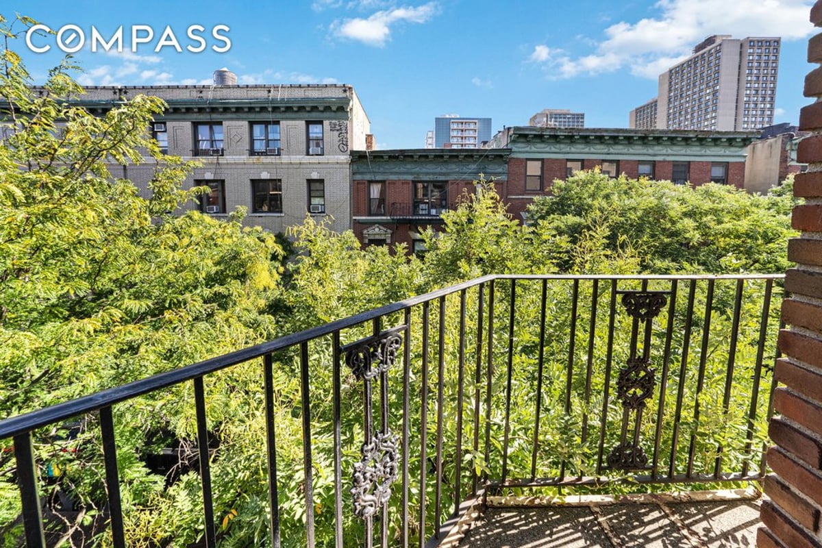 Photo for 211 Thompson Street - 211 Thompson Street Cooperative in Greenwich Village, Manhattan