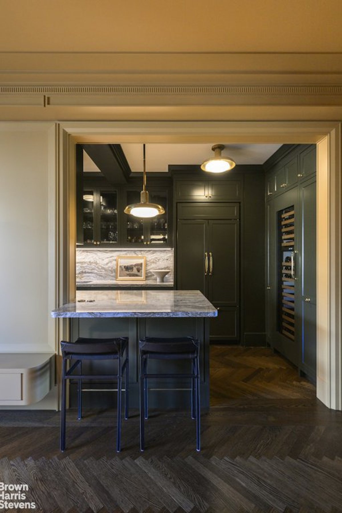 Photo for 880 5th Avenue - 880 Fifth Avenue Cooperative in Upper East Side, Manhattan