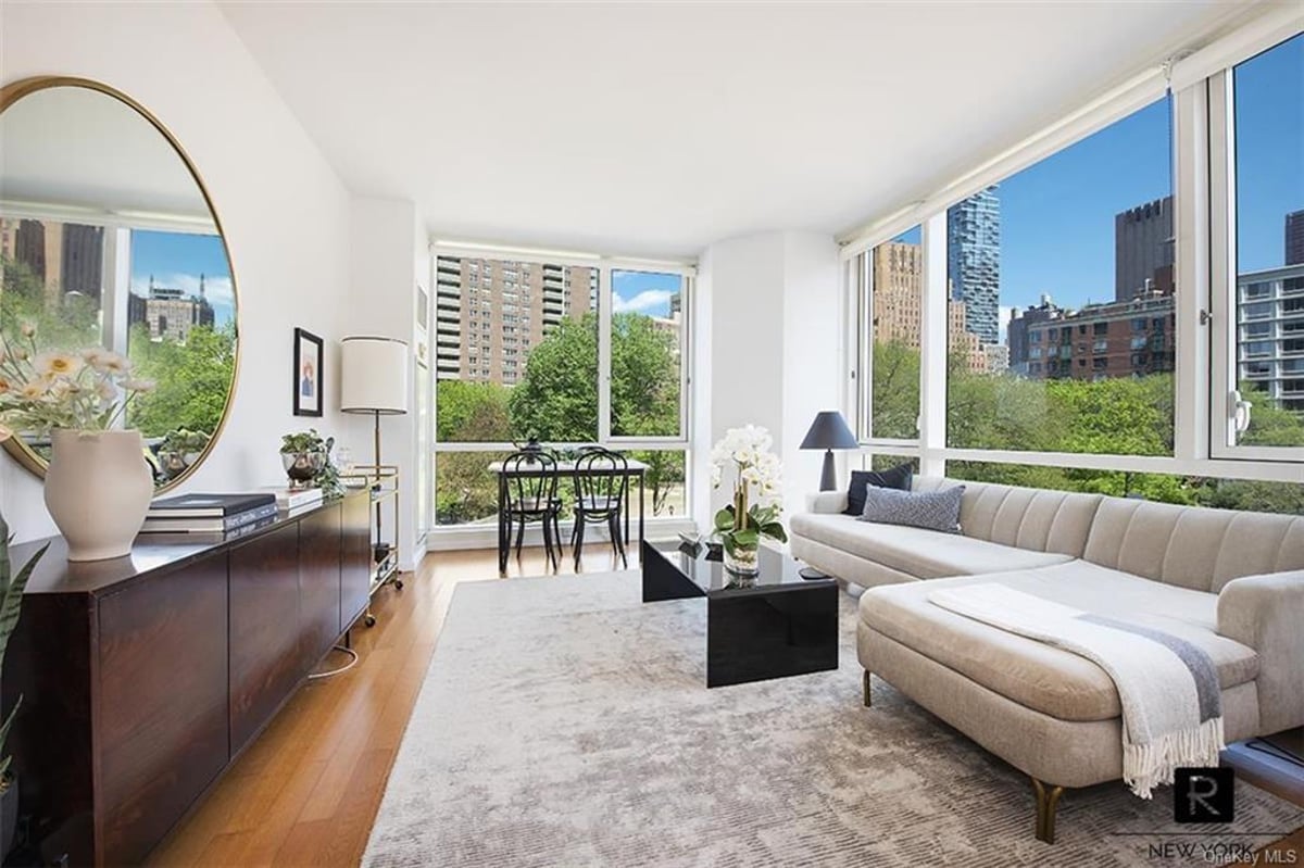 Photo for 200 Chambers Street - 200 Chambers Street Condominium in Tribeca, Manhattan