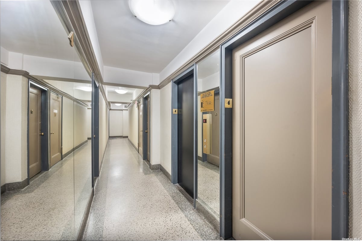 Photo for Kensington House - 200 West 20th Street Condominium in Chelsea, Manhattan