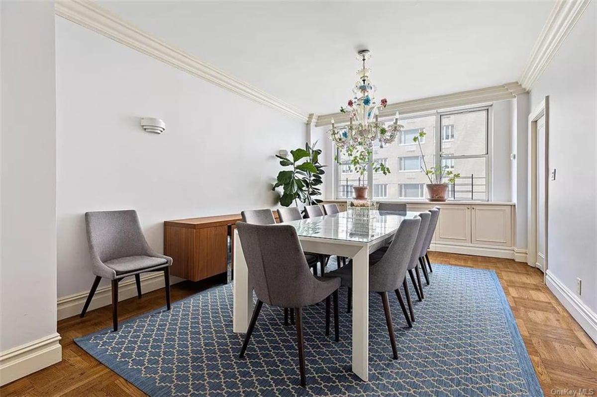 Photo for The Victorian - 175 East 62nd Street Cooperative in Lenox Hill, Manhattan