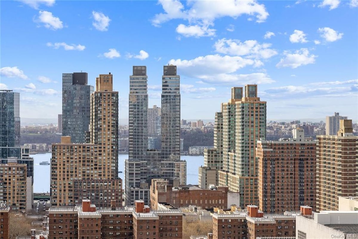 Photo for The Harmony - 61 West 62nd Street Condominium in Upper West Side, Manhattan