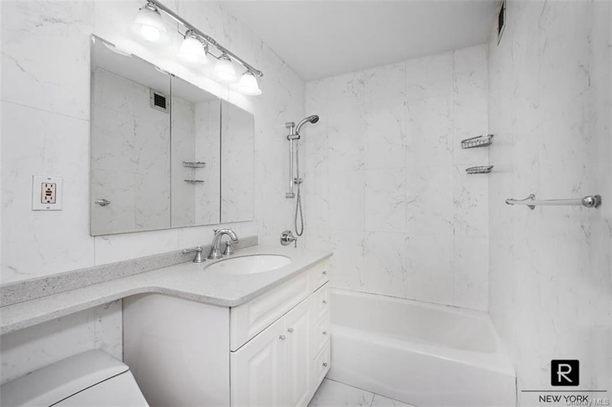 Photo for 200 East 24th Street - 200 East 24th Street Cooperative in Chelsea, Manhattan